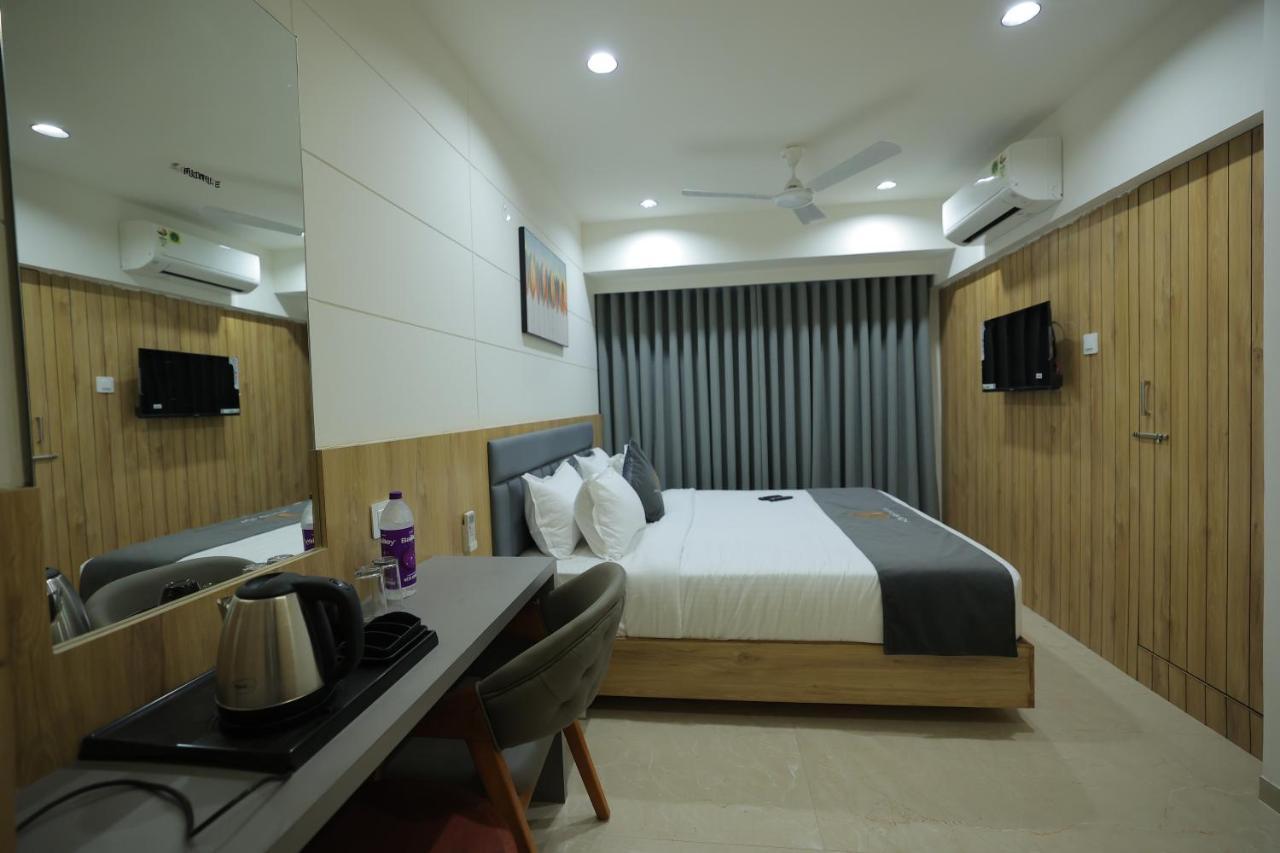 Hotel Shayan Inn Rajkot Luaran gambar