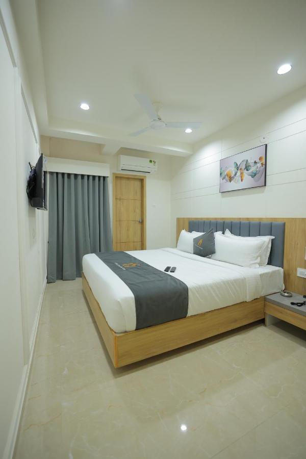Hotel Shayan Inn Rajkot Luaran gambar