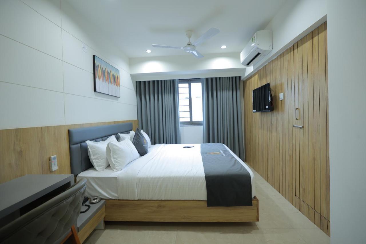 Hotel Shayan Inn Rajkot Luaran gambar