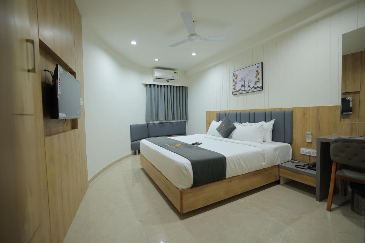 Hotel Shayan Inn Rajkot Luaran gambar