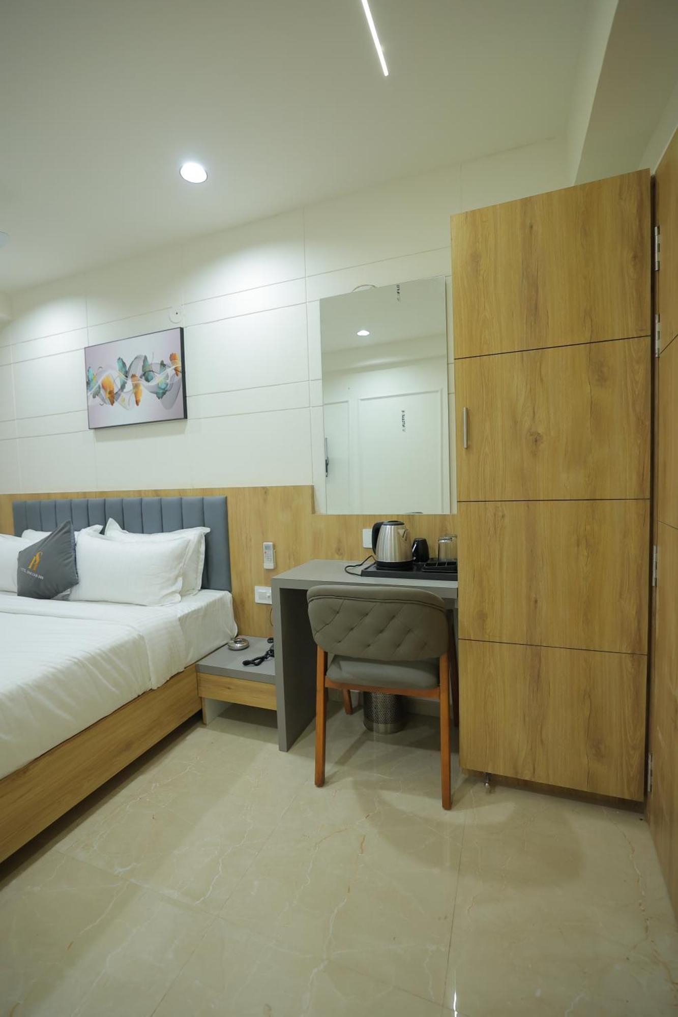 Hotel Shayan Inn Rajkot Luaran gambar