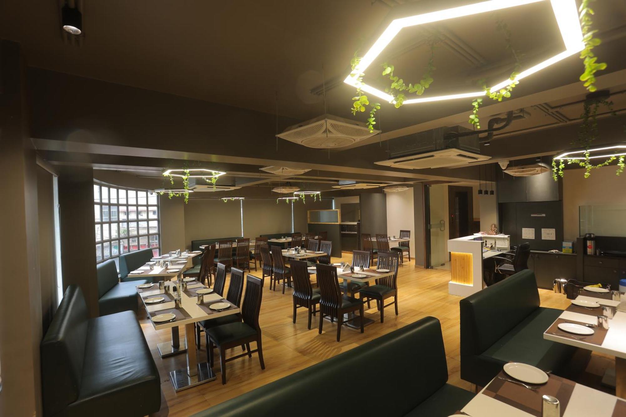 Hotel Shayan Inn Rajkot Luaran gambar